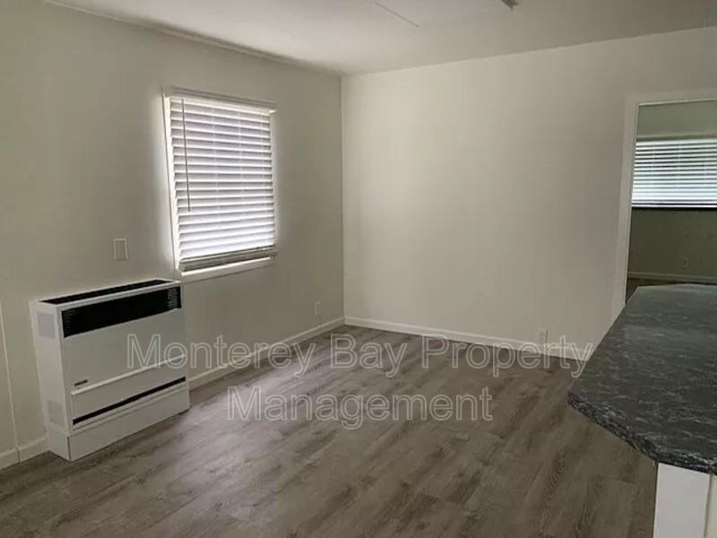 650 Spencer St - Photo 4 of 17