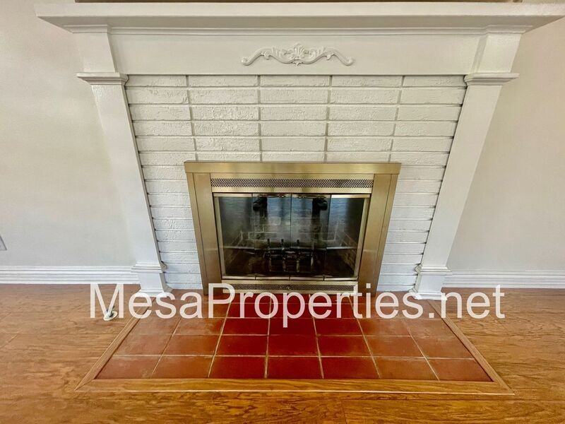 714 N Palm Ave - Photo 5 of 24