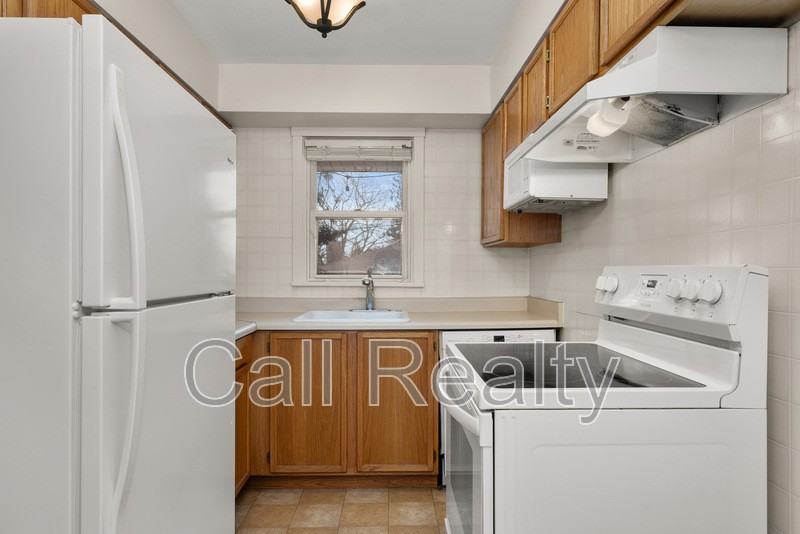 827 W 11th Ave #2 - Photo 7 of 19