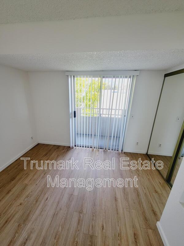 1041 Allen Ave #5 - Photo 6 of 15