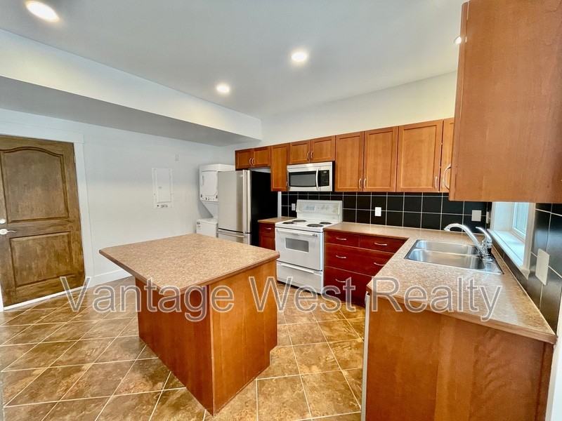 2861 Auburn Rd - Photo 3 of 22