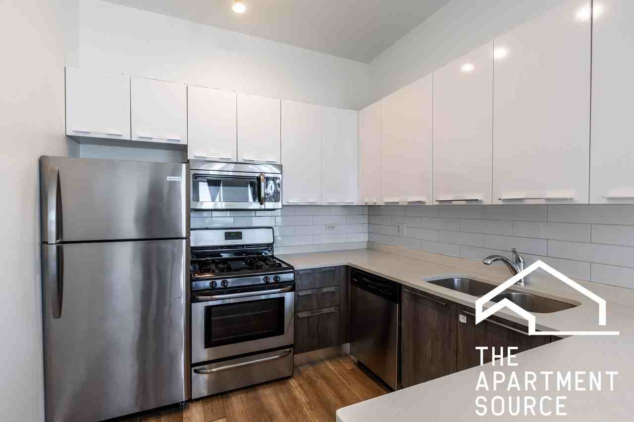 2700 W North Ave #207 - Photo 4 of 16