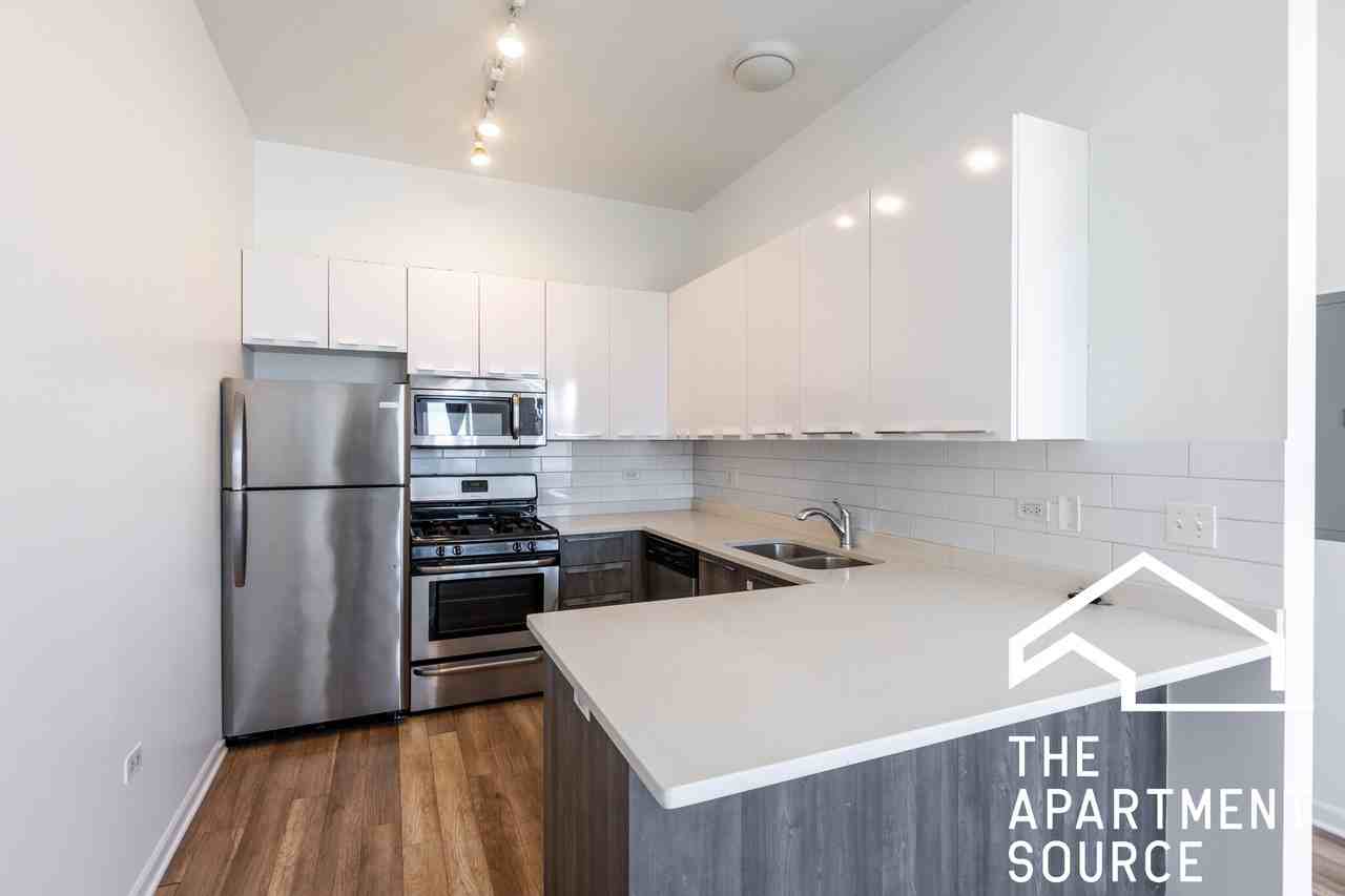 2700 W North Ave #207 - Photo 5 of 16