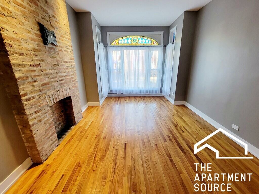 2809 W Warren Blvd #1 - Photo 2 of 13