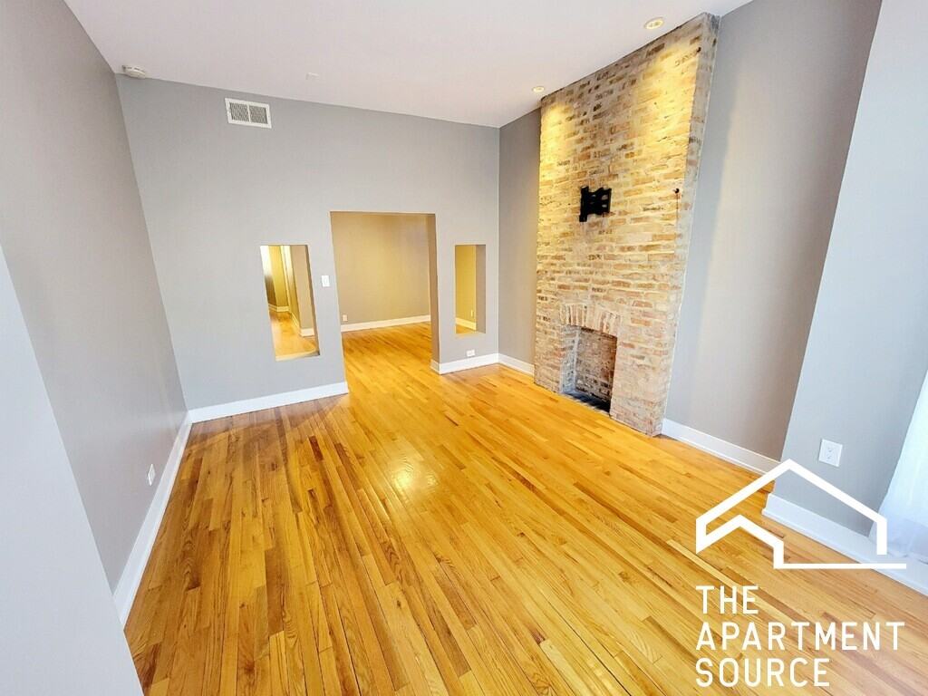 2809 W Warren Blvd #1 - Photo 4 of 13