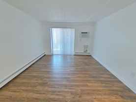 1000 Lexington St #25 - Photo 1 of 1