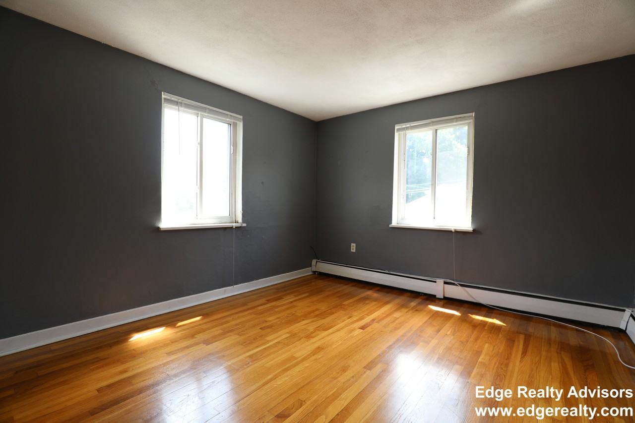 71 Colborne Rd #3B - Photo 4 of 7