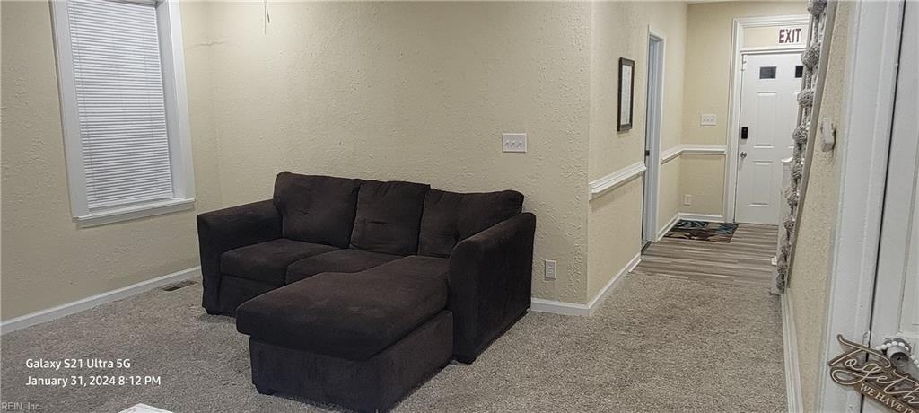 2602 Oak Ave - Photo 3 of 27