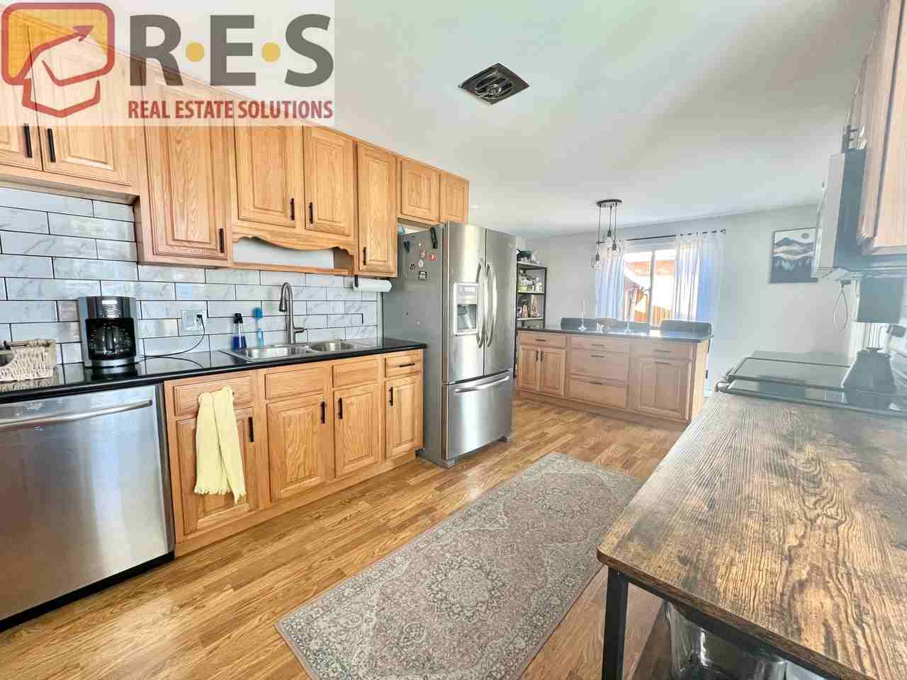 6080 Dudley St - Photo 3 of 21