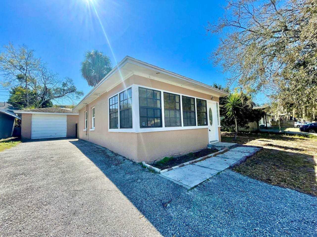 6152 Warren Ave - Photo 2 of 23