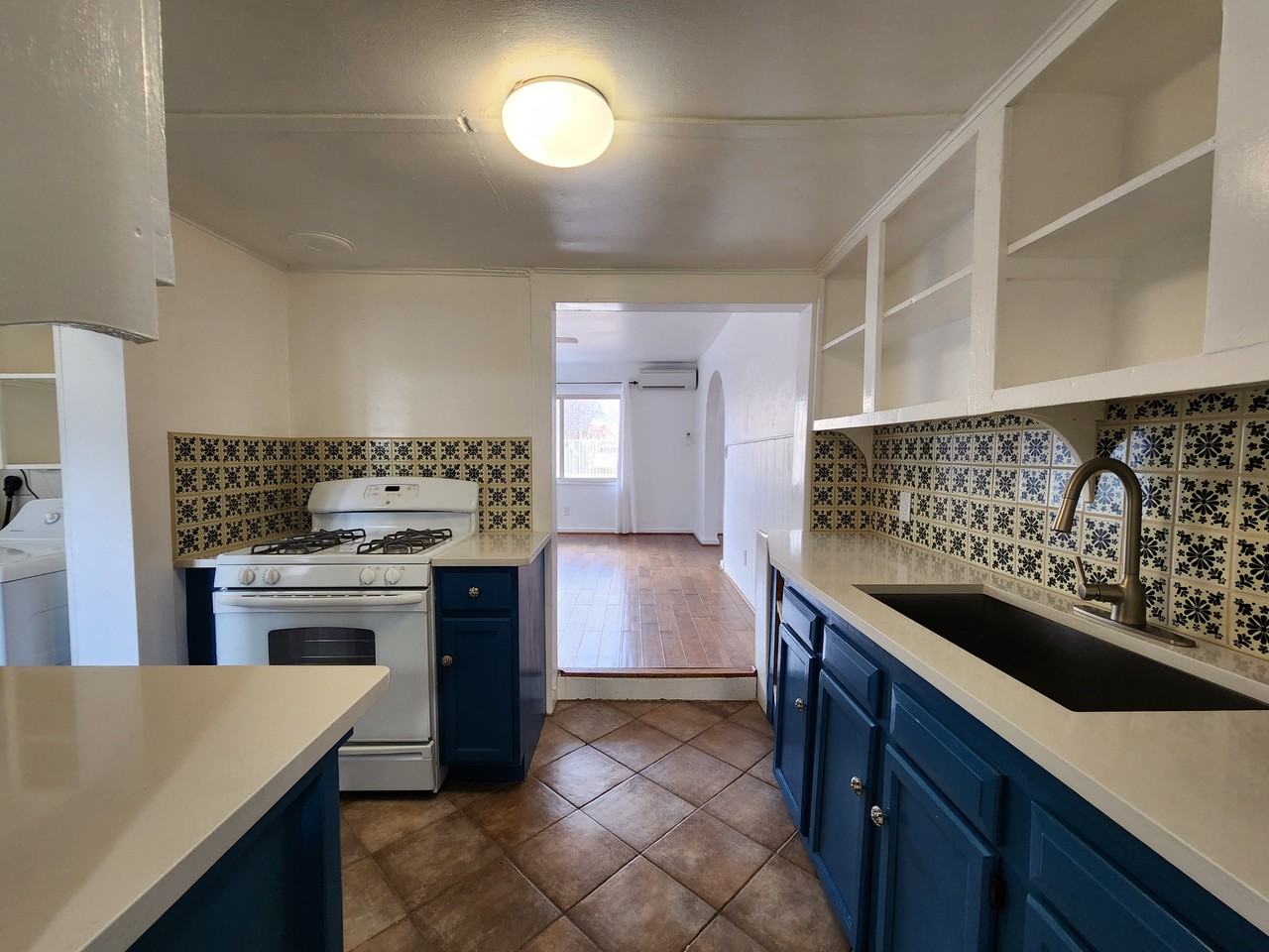 1020 Don Juan St - Photo 2 of 18