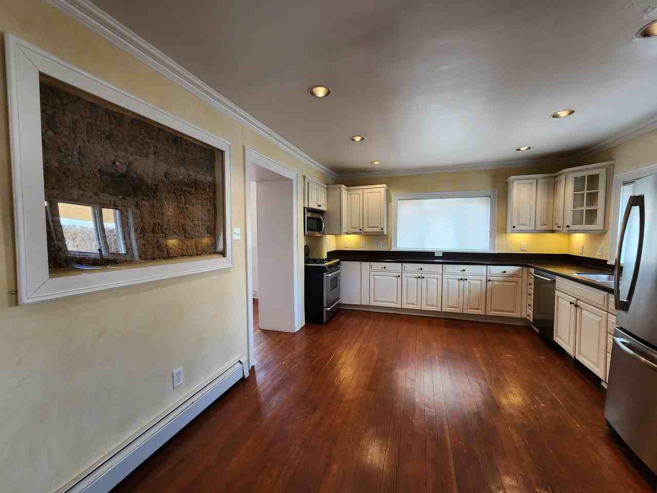 549 Agua Fria St - Photo 3 of 19