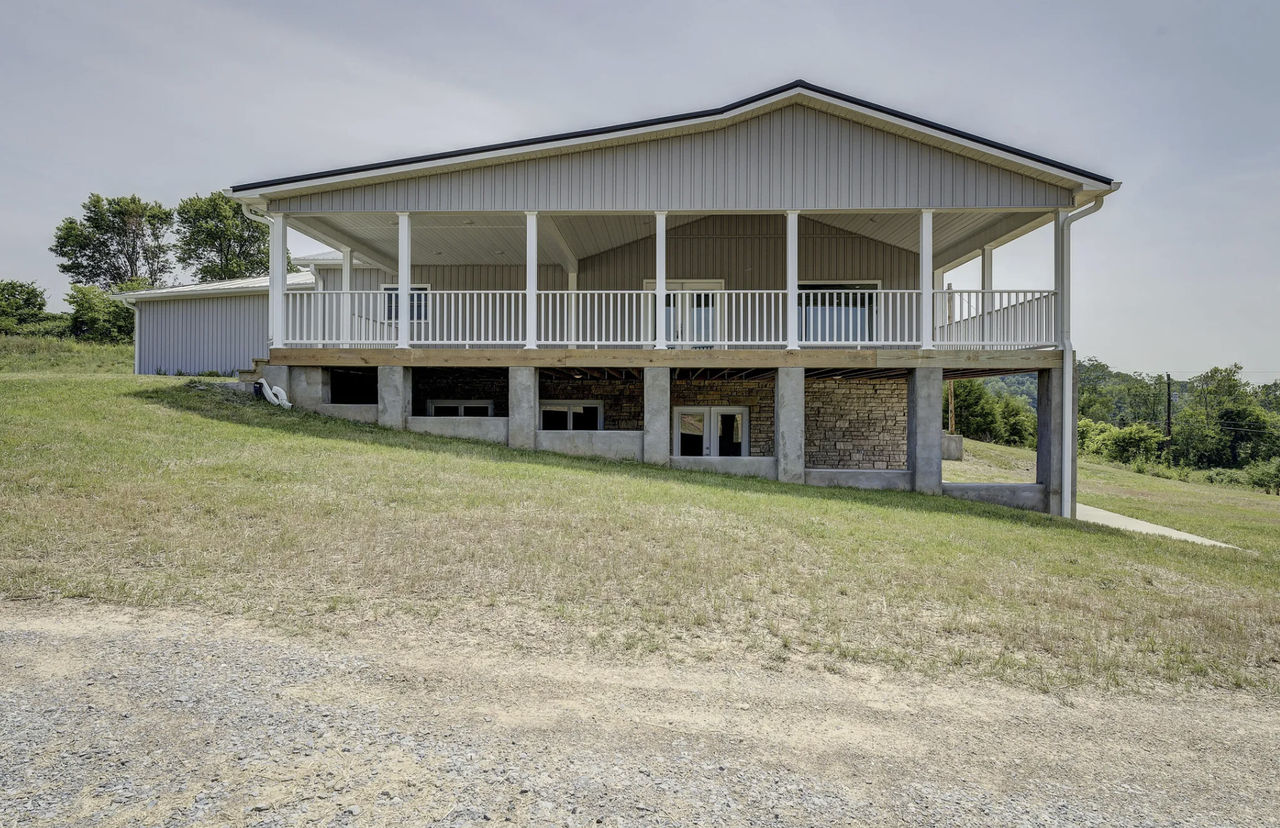 4970 Old Baileyton Rd - Photo 2 of 49