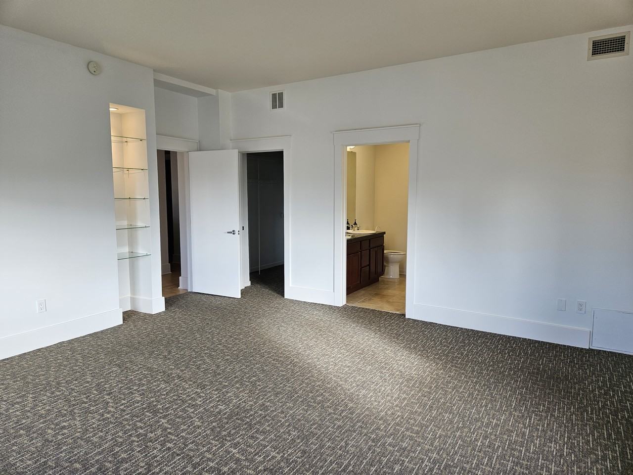 60 Monroe Ave Nw #6A - Photo 2 of 42