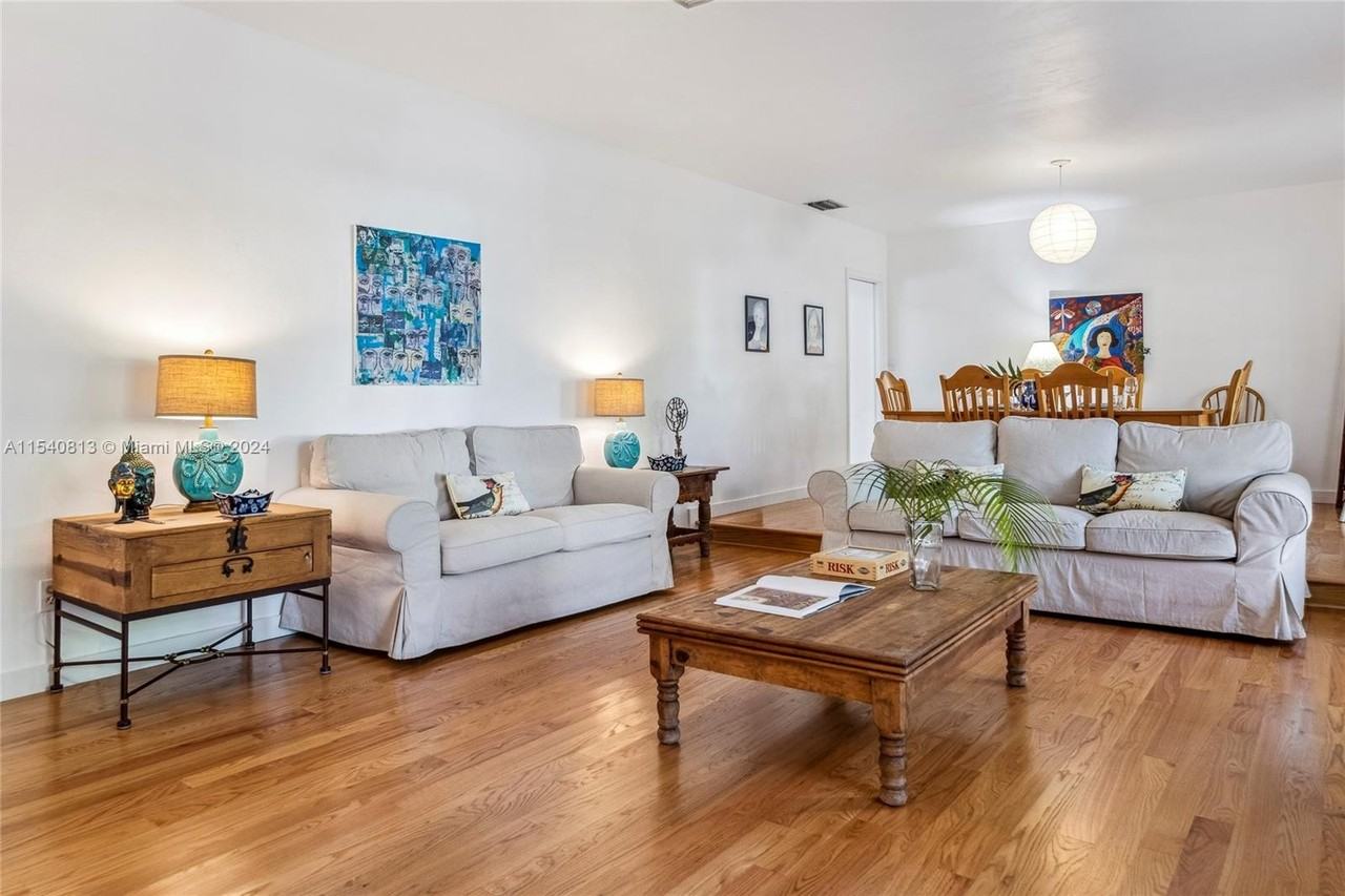 10130 Sw 70th Ave - Photo 3 of 50