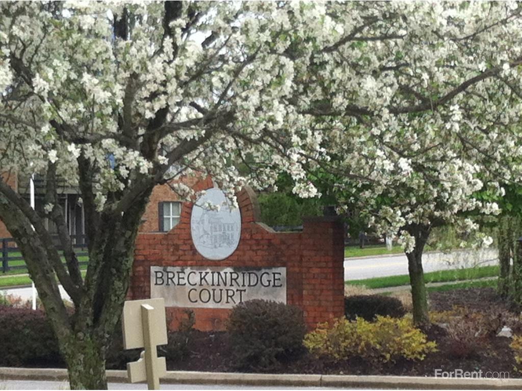 Breckinridge Court Apartments - Photo 2 of 19