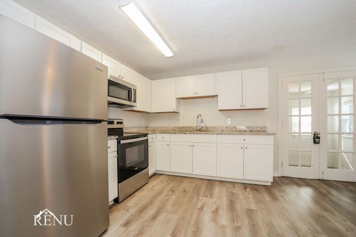 6504 Brandemere Rd S - Photo 3 of 15