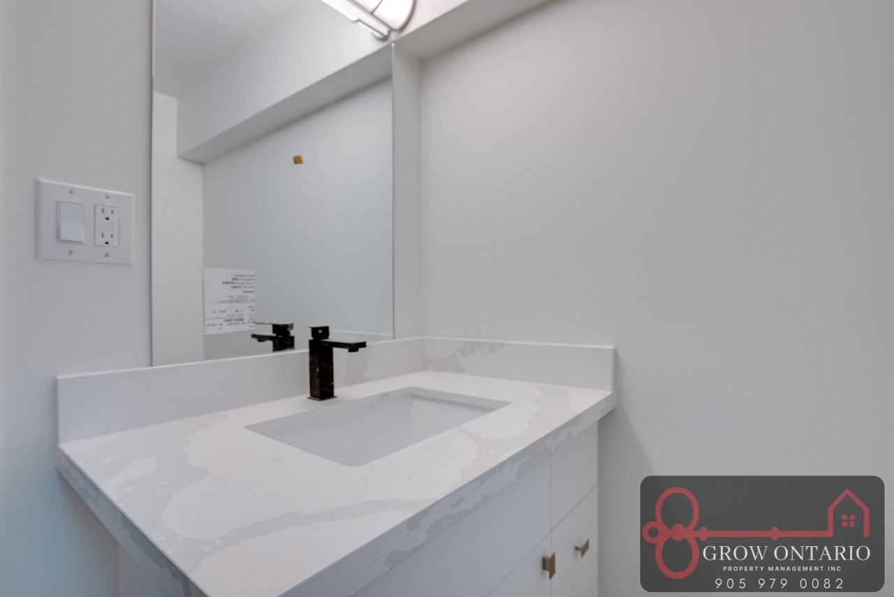 642 Hamilton Road - Photo 6 of 9