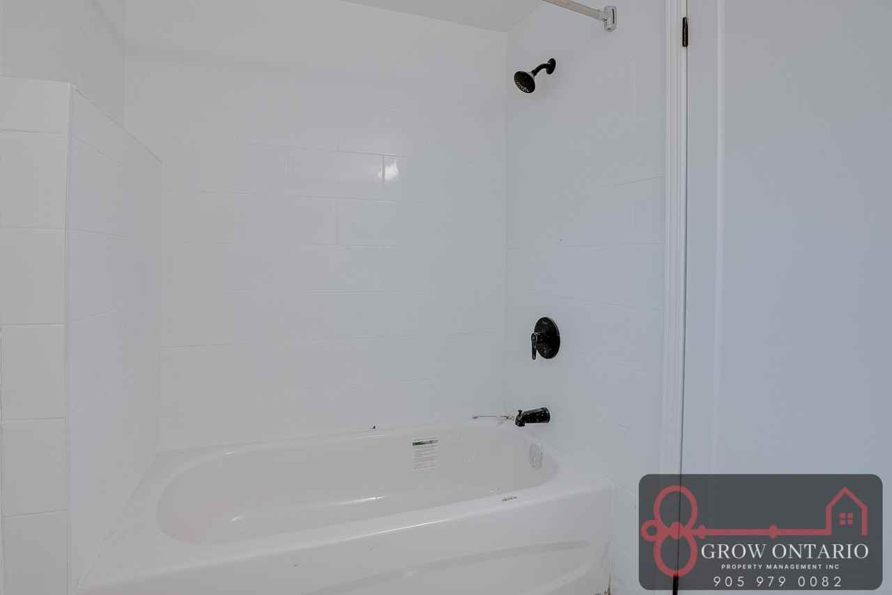 642 Hamilton Road - Photo 7 of 9