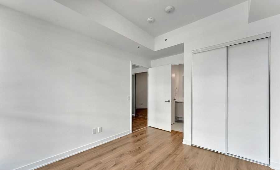 405 Dundas Street West #616 - Photo 5 of 12