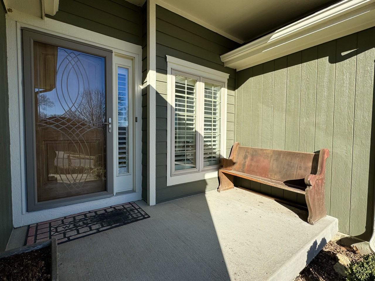 5710 Michael's Cove - Photo 2 of 31