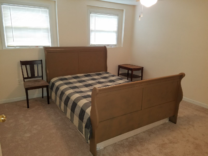 20945 Sandstone Sq - Photo 2 of 12