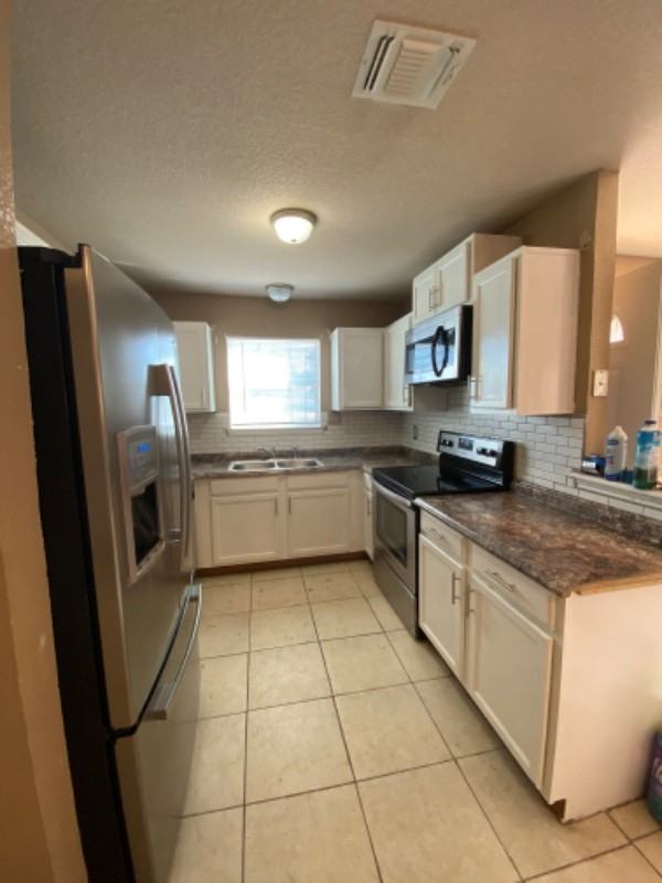 1417 E Robert St - Photo 3 of 14