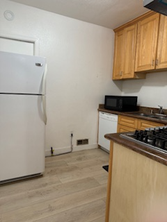 1771 Meridian Ave - Photo 4 of 5