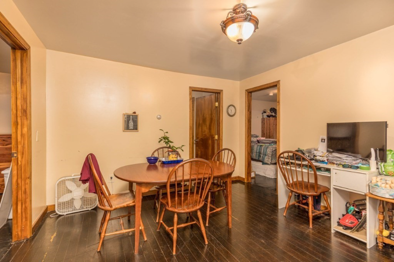 95 Saint Joseph Ave #1 - Photo 3 of 9