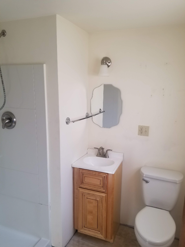 804 Ash St - Photo 2 of 10