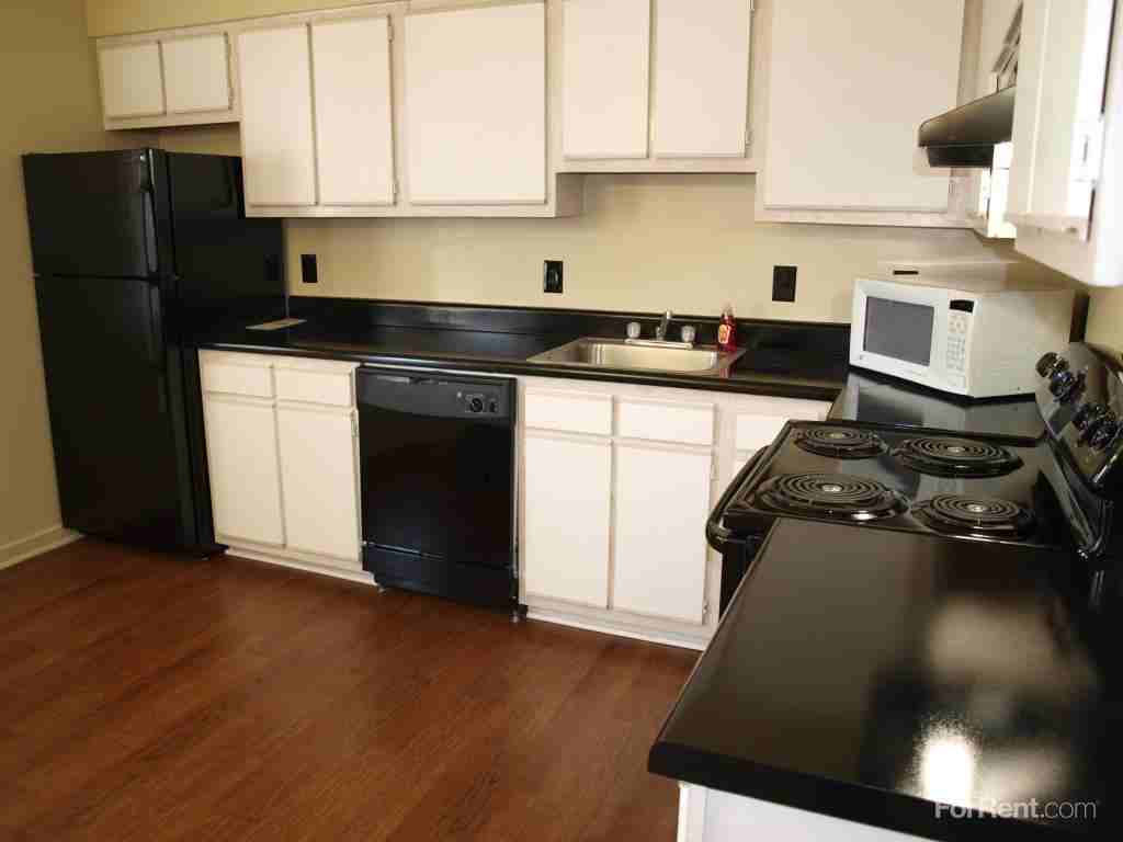 Winchester Greens - Photo 3 of 19