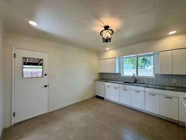 N Forgeus Ave #2303 - Photo 2 of 14