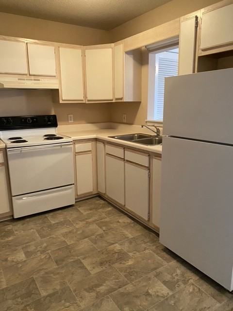 Rosemont Dr #30 - Photo 5 of 17