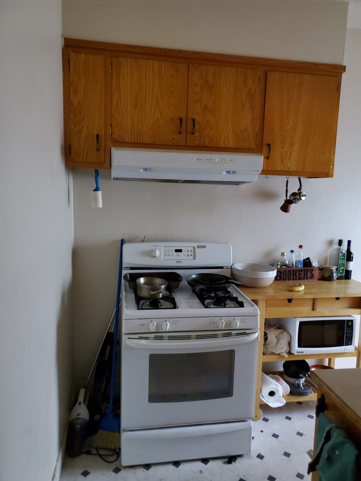 724 Wesley Way #2 - Photo 3 of 4