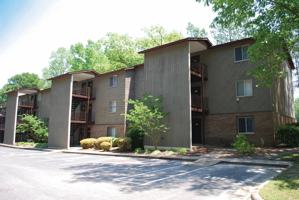 featured image of 1401 E 10th St