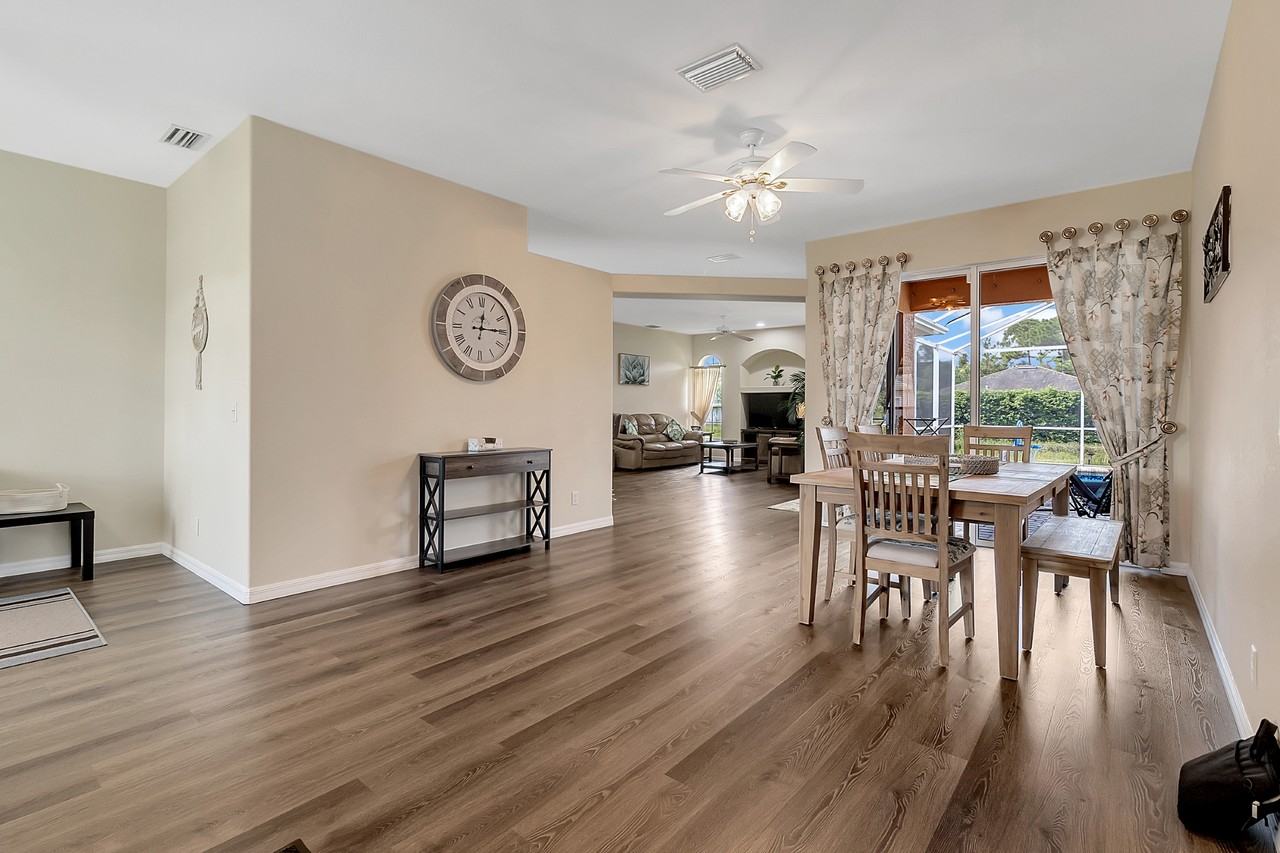 2275 Homestead Cir #NA - Photo 4 of 27