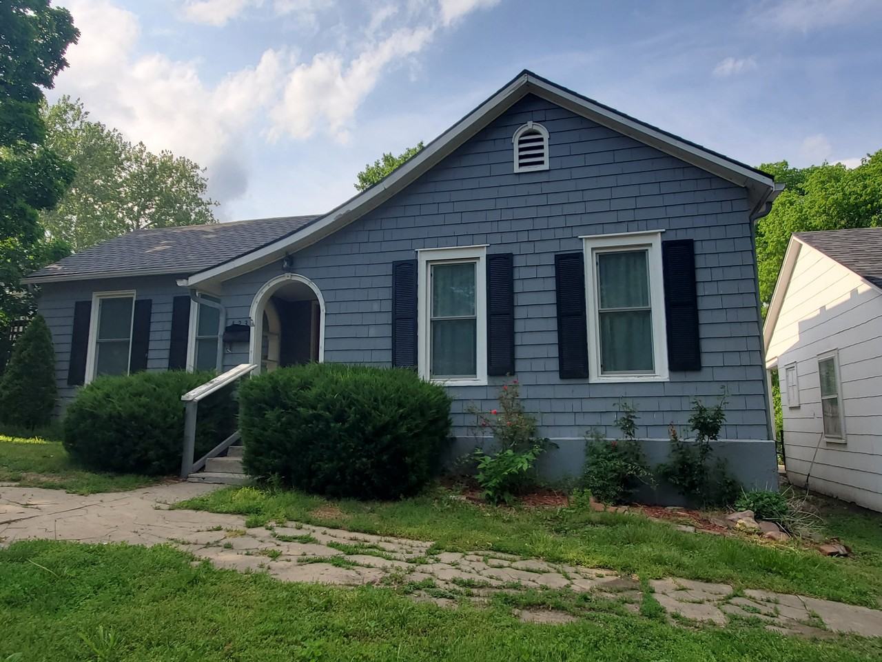 423 Mound St #NA - Photo 2 of 2