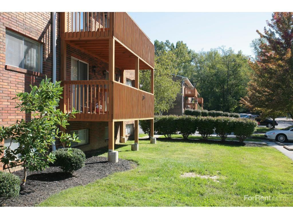 Iroquois Green - Photo 3 of 19