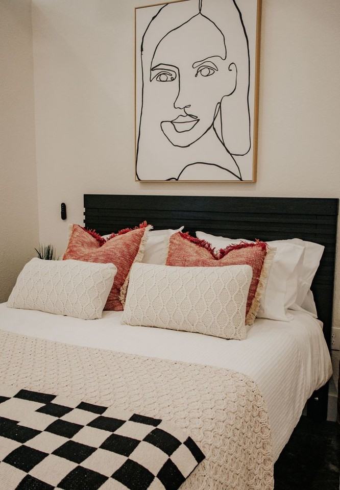 Urban Loft Co. Downtown Jonesboro - Photo 3 of 41