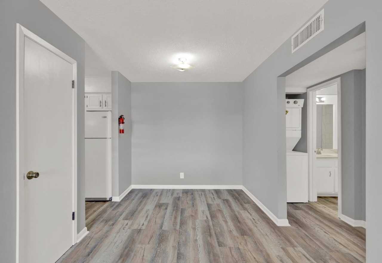 Whitewoods Apartments - Photo 3 of 11