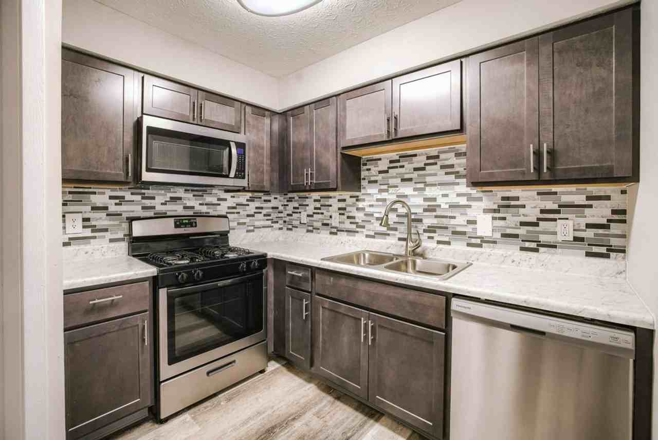 1363 Yorkland Rd - Photo 2 of 43