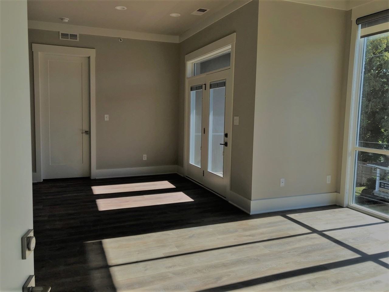 The Vue - Photo 3 of 50