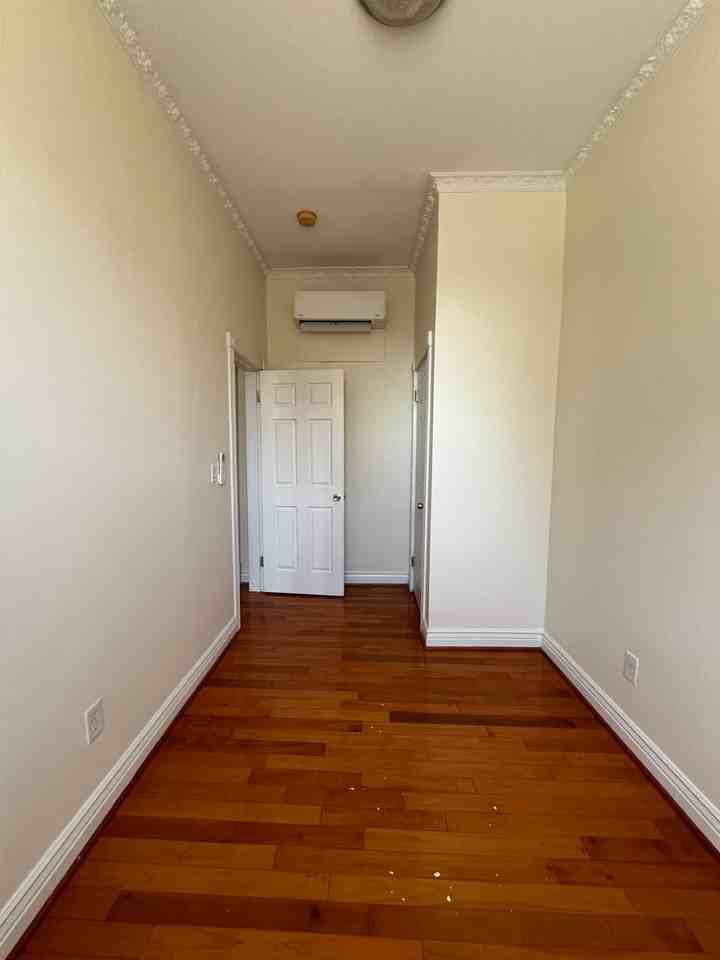 1216 S Broad St - Photo 6 of 12