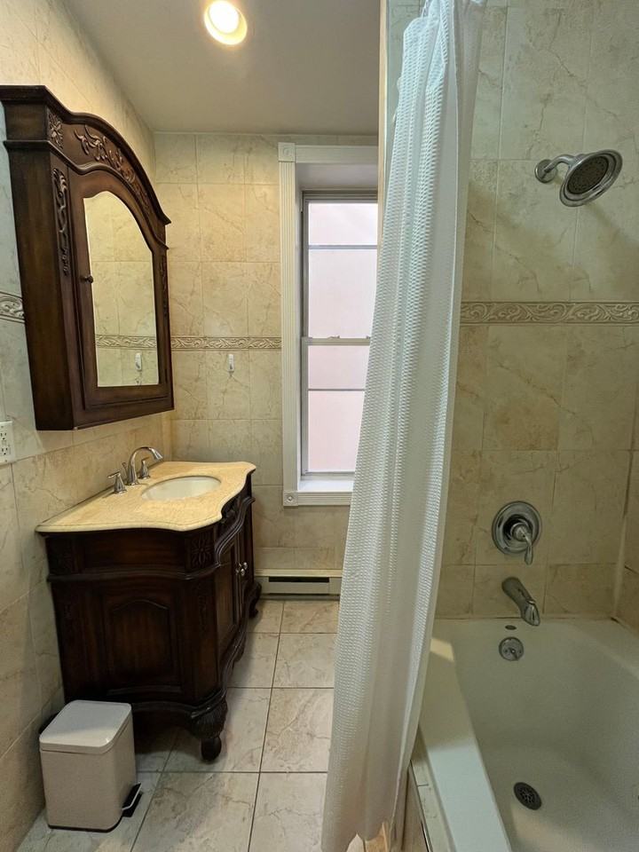 1216 S Broad St - Photo 7 of 12