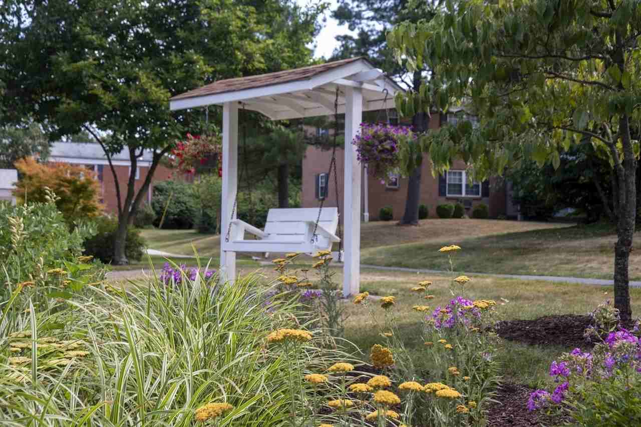 Briarwood House Apartments - Photo 6 of 11