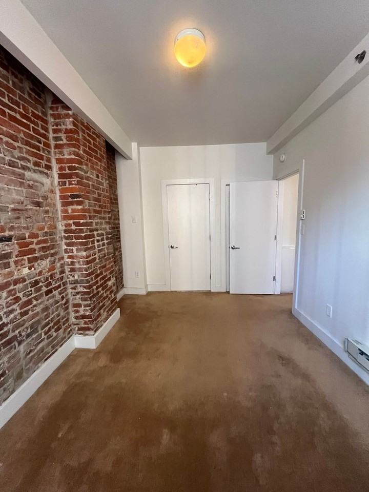 330 S Juniper St - Photo 6 of 9