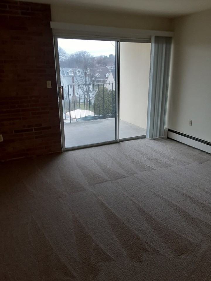 Second - Photo 6 of 8