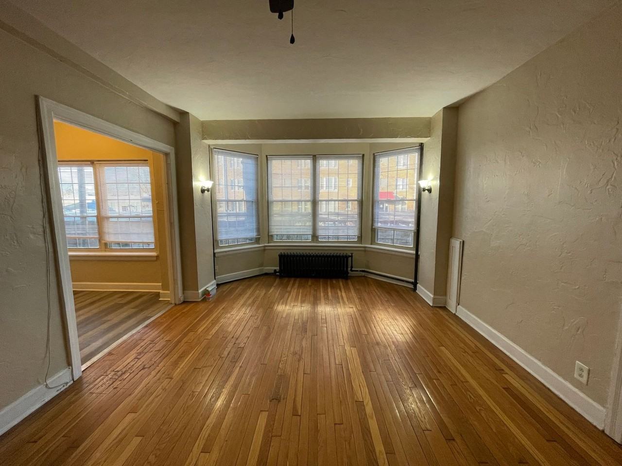Llanhurst Apartments - Photo 3 of 9