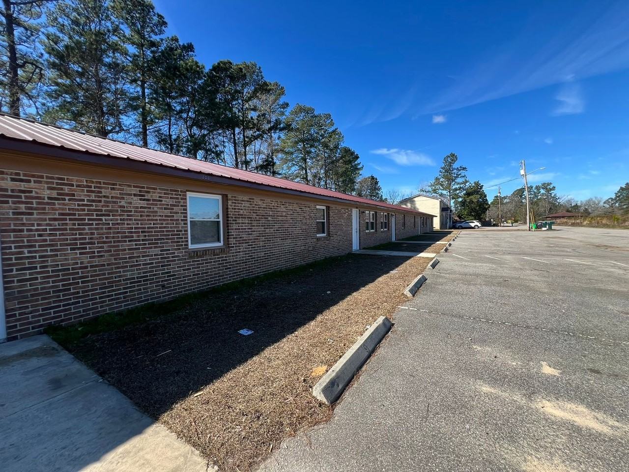 Holly Street - Photo 2 of 9