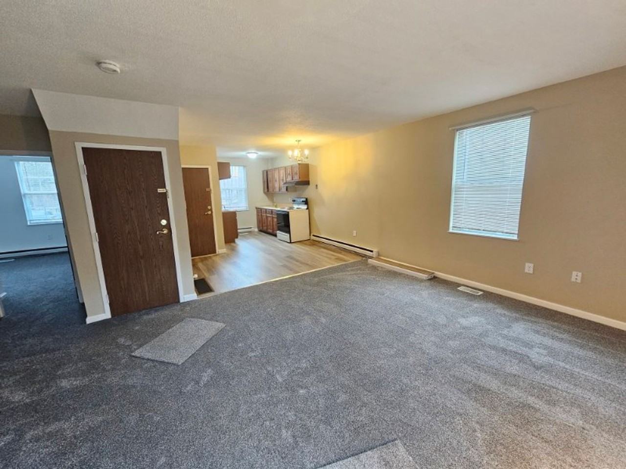 31 Clinton Street - Photo 3 of 11